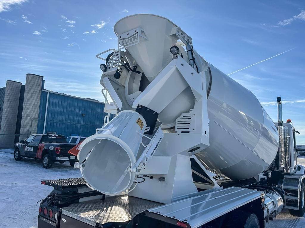 2024 Peterbilt 567 image 7