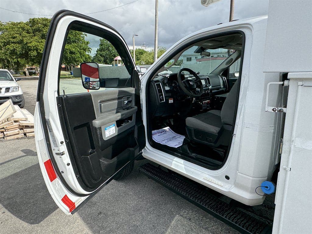 2017 RAM 5500 image 55