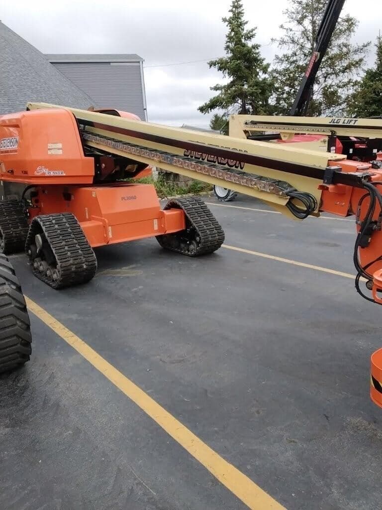 2019 JLG 600SC PL3060 image 1