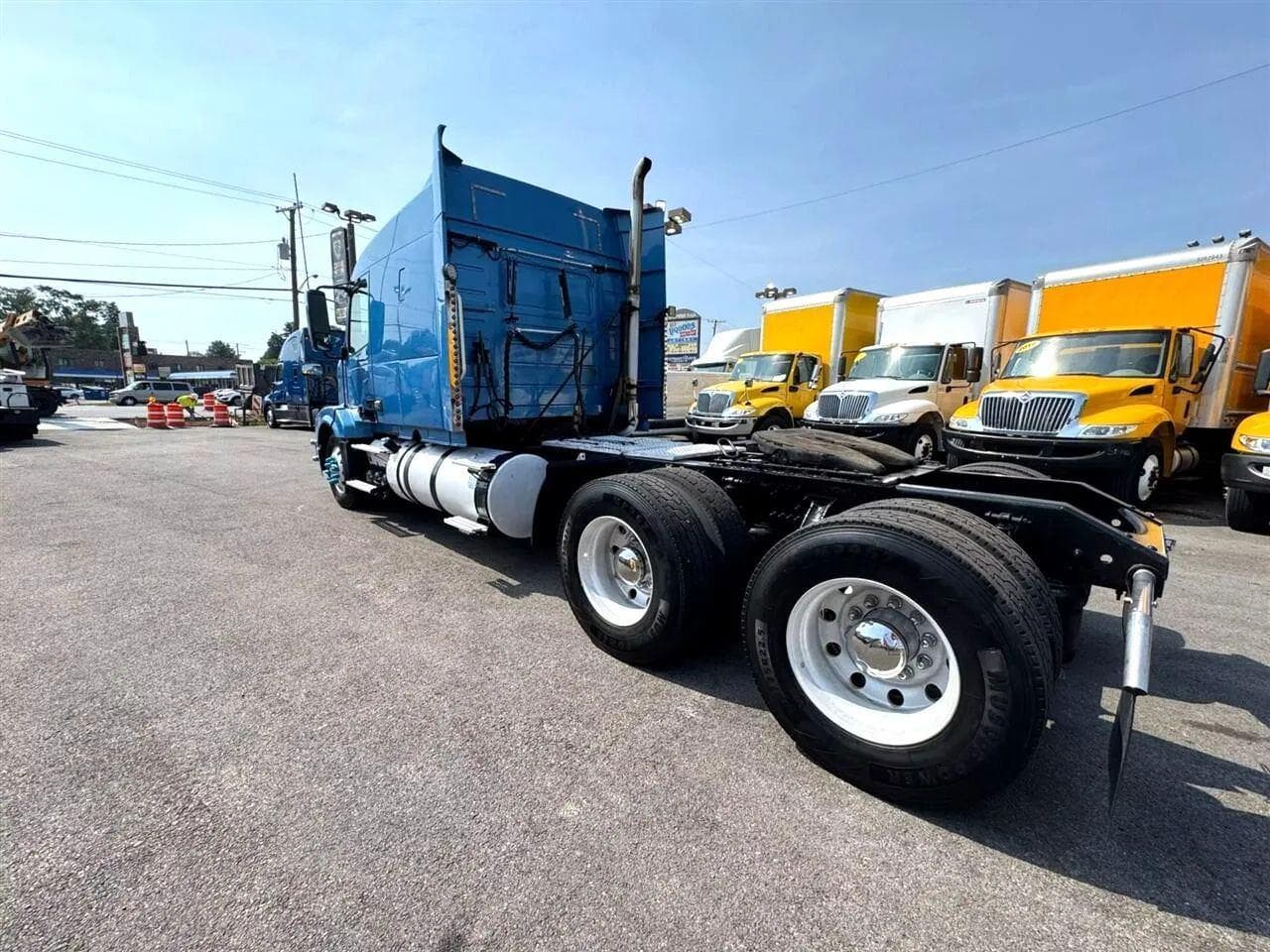 2012 Volvo VNL image 43