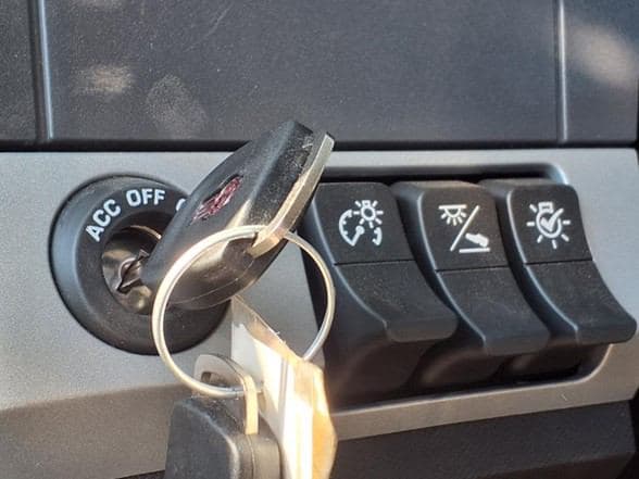 2025 Kenworth T880 image 26