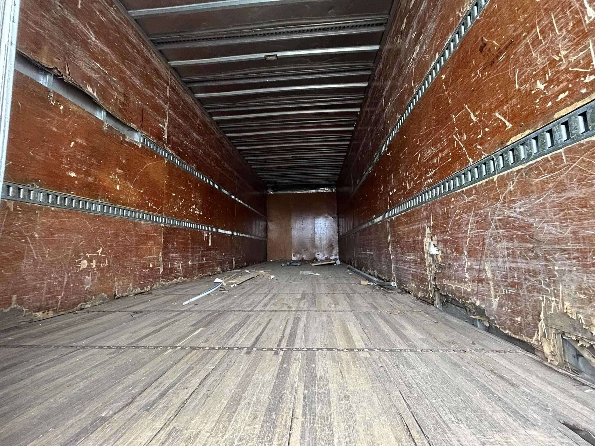 2017 Freightliner M2 image 12