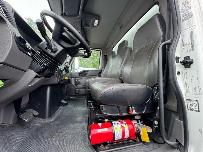 2019 International MV607 image 23