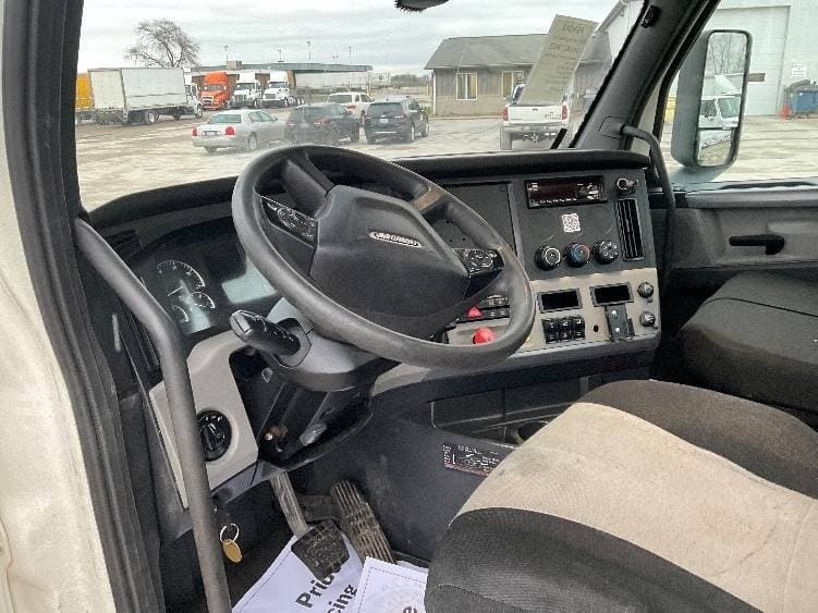 2018 Freightliner Cascadia image 7