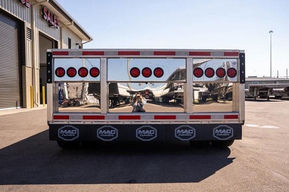 2026 Mac Trailer Mfg 1650 Cft image 3