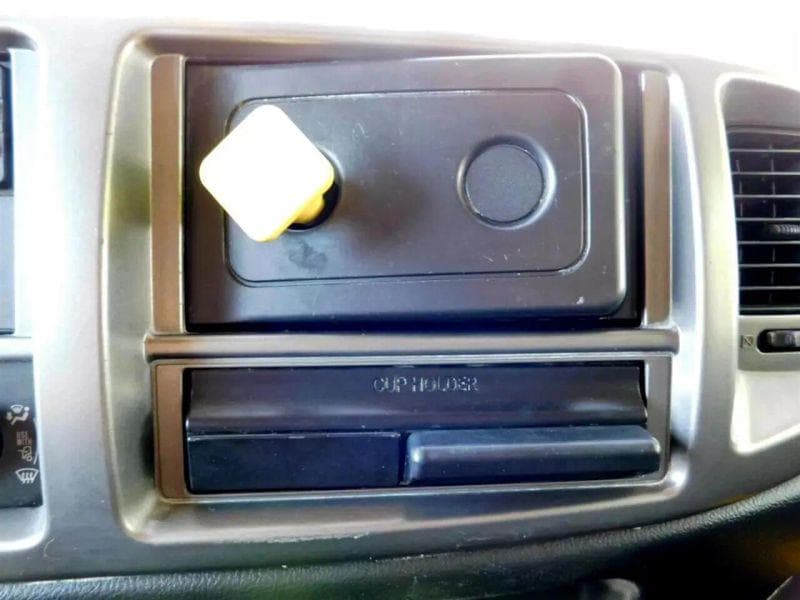 2018 Hino 338 image 22