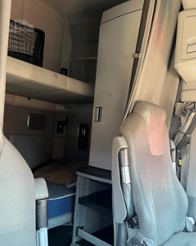 2020 Kenworth T680 image 3