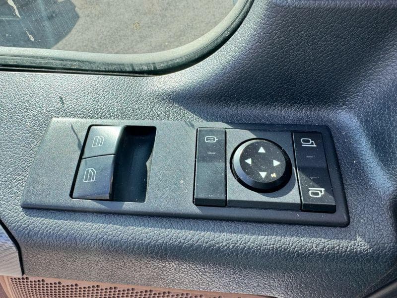 2019 Freightliner Cascadia image 24