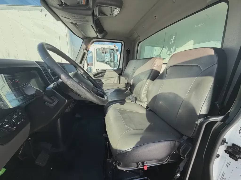 Used 2024 INTERNATIONAL Box Truck - Straight Truck, Moving Van, Expeditor-Hotshot - MV607 For Sale image 7