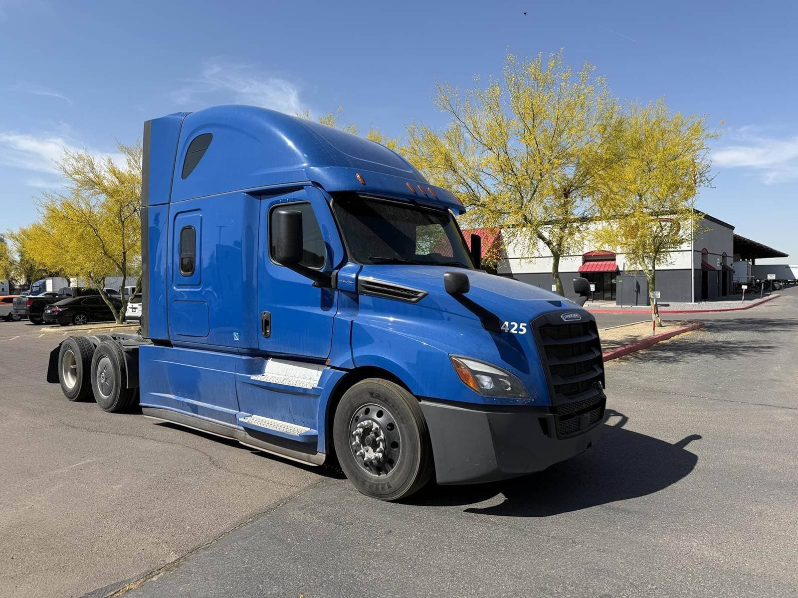 2022 Freightliner Cascadia image 1
