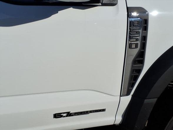 2026 Ford F550 SD XL image 8