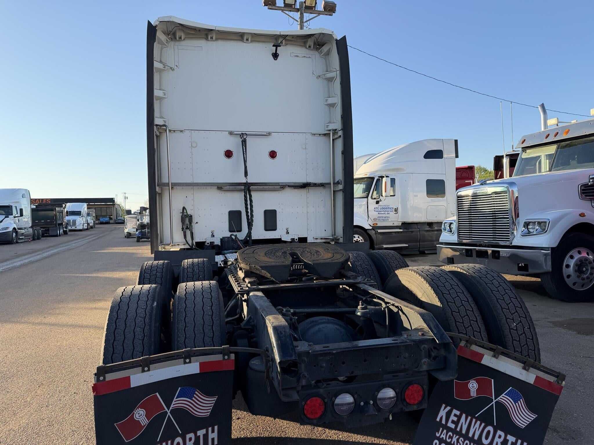 2019 Kenworth T680 image 6