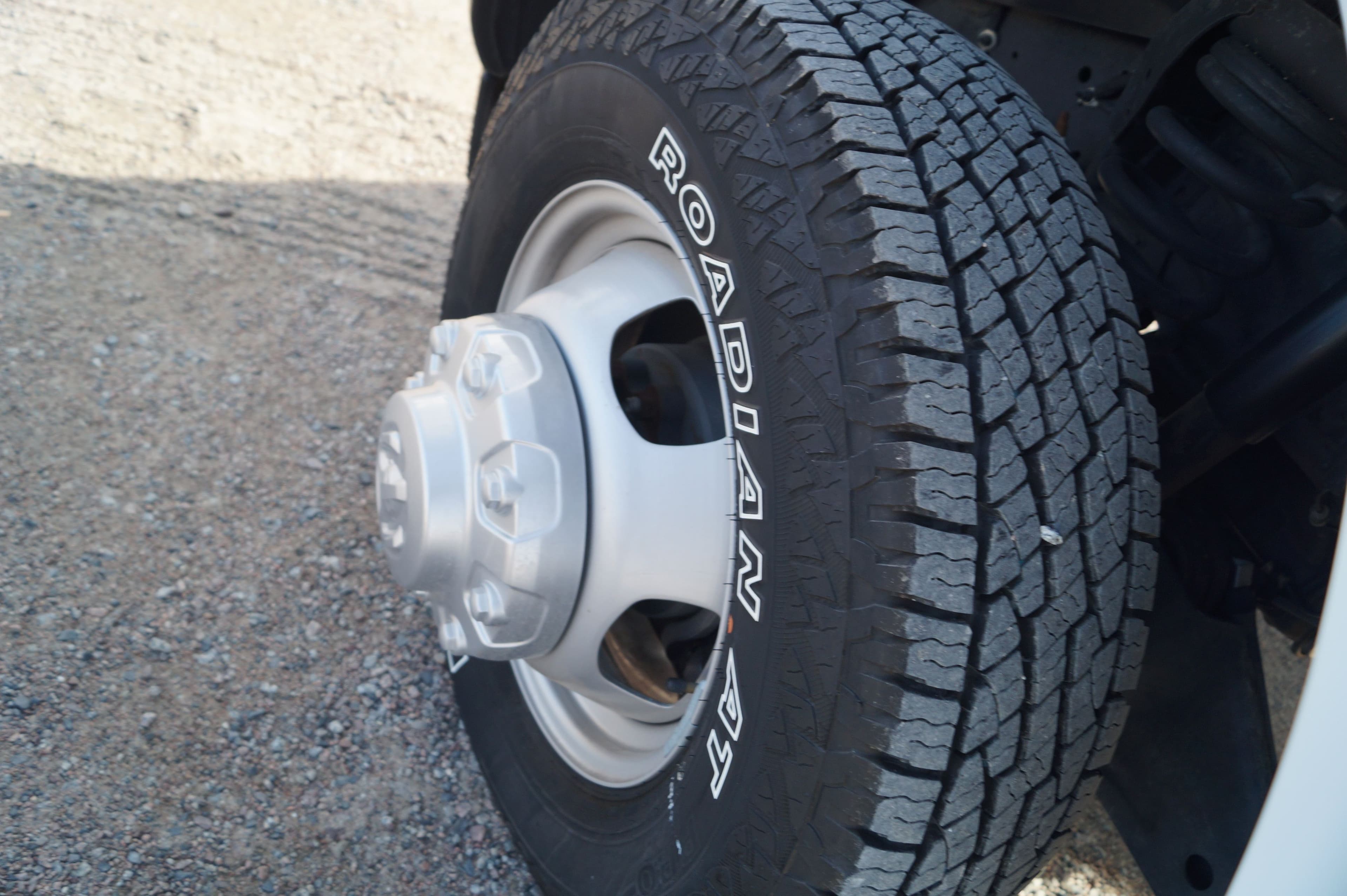 2023 RAM 3500 Tradesman - Cab Chassis - 4WD 6.4L V8 HEMI image 27