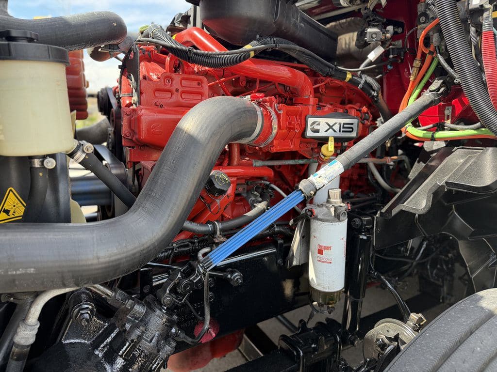 Used 2021 INTERNATIONAL LT625 image 16