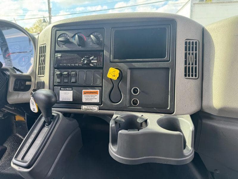 2019 International 4300 image 25