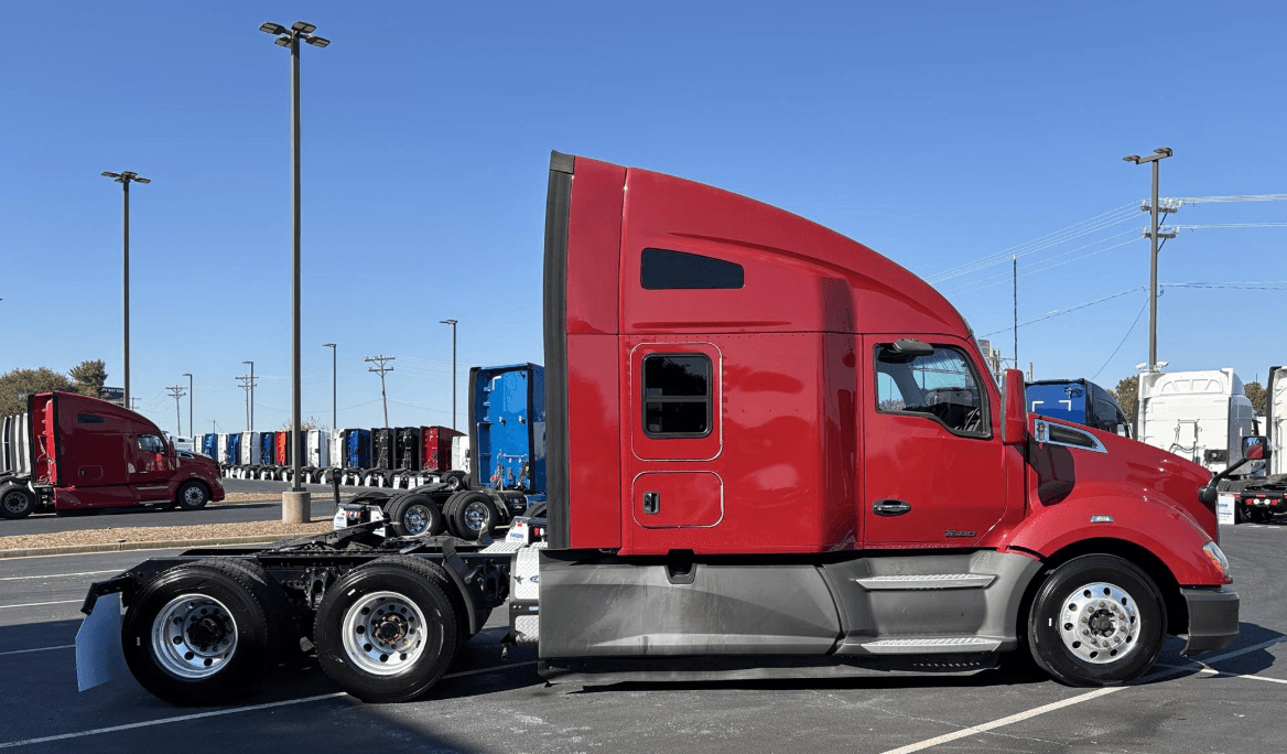 2021 Kenworth T680 image 4