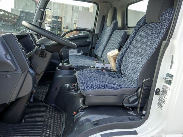 2025 Chevrolet 5500 XG LCF Gas Base image 9