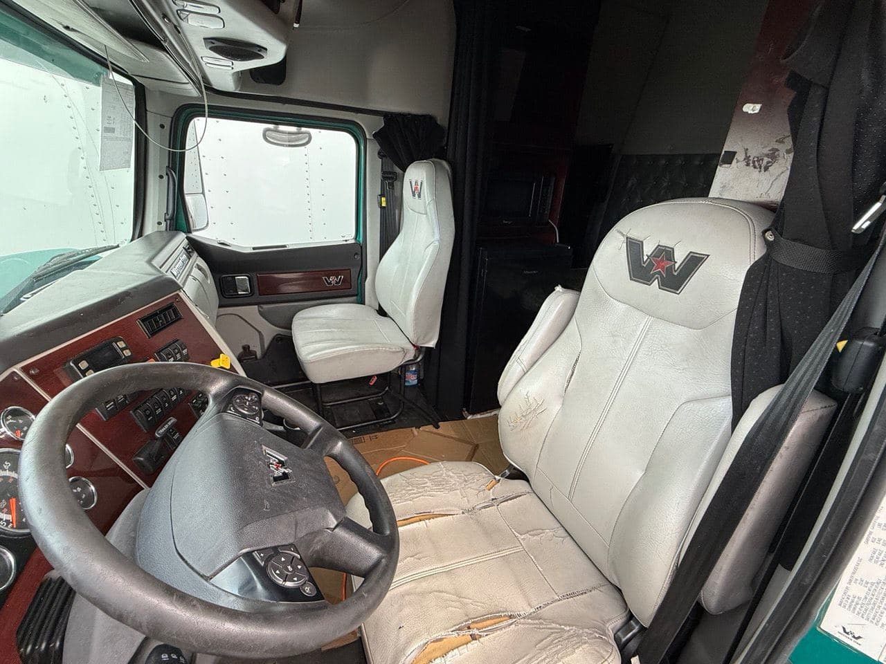 2017 Western Star 5700 image 8