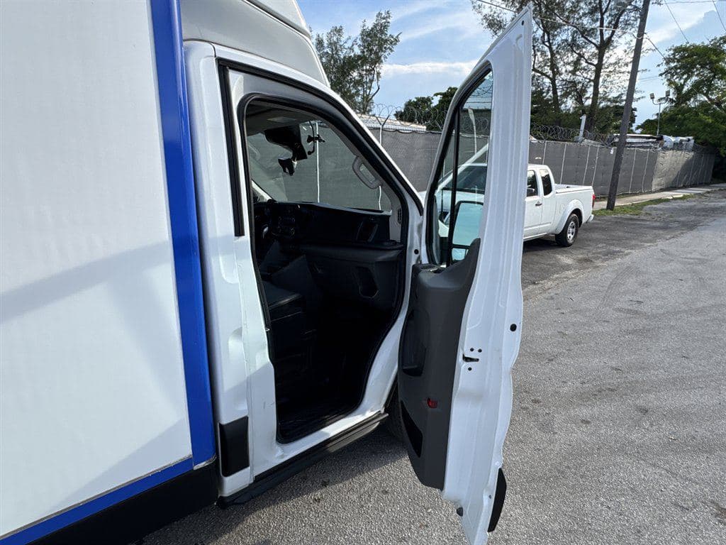 2023 Ford Transit T-350 image 44