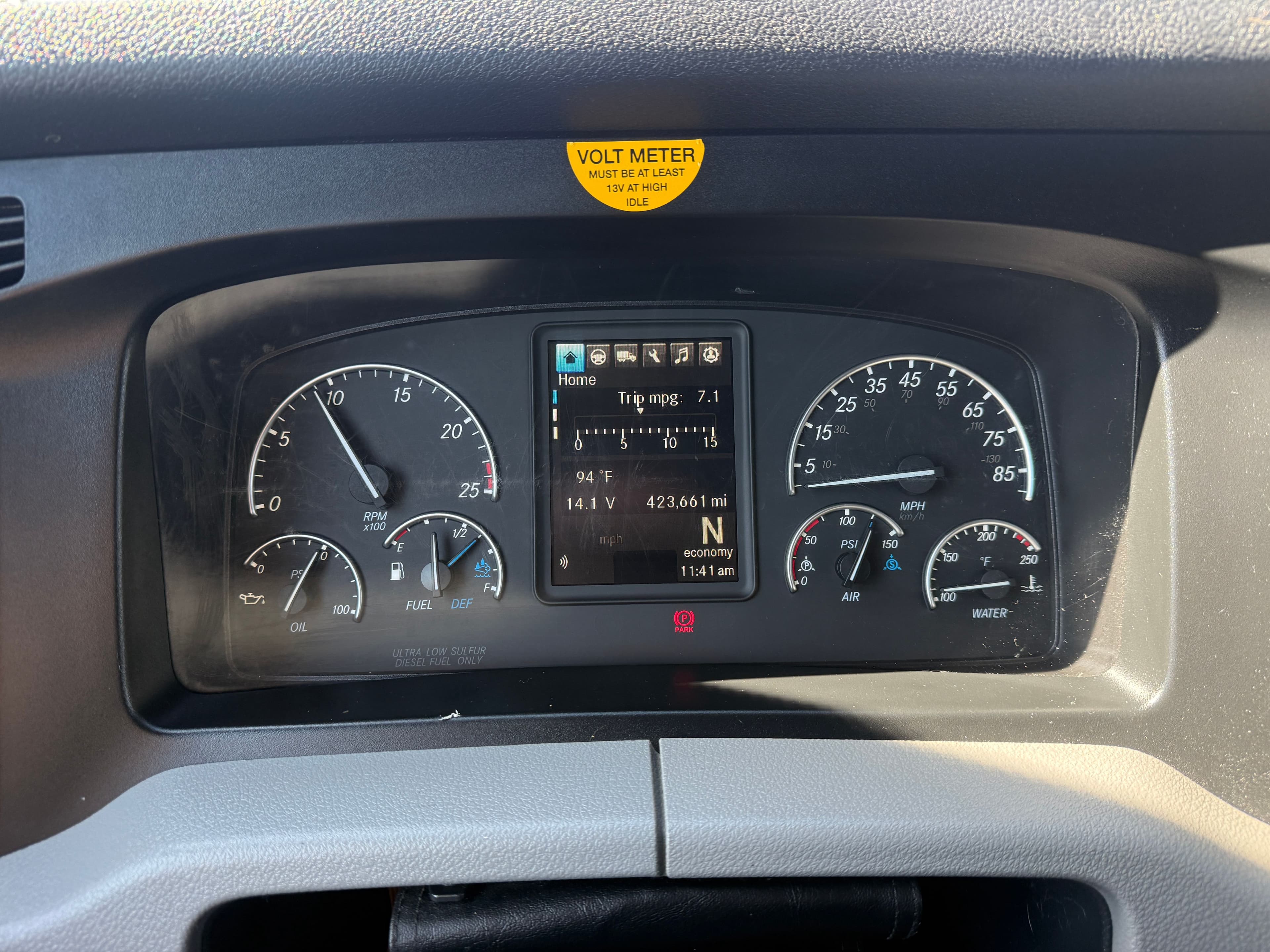2022 Freightliner Cascadia 126 image 12