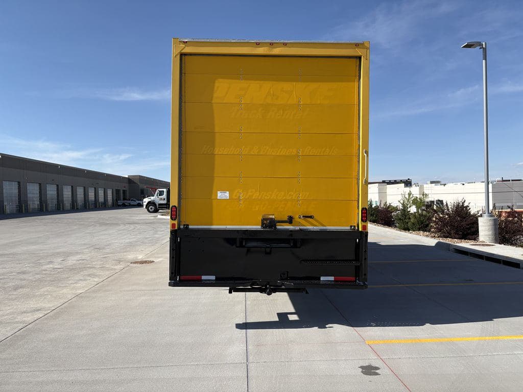 Used 2021 INTERNATIONAL MV607 image 9
