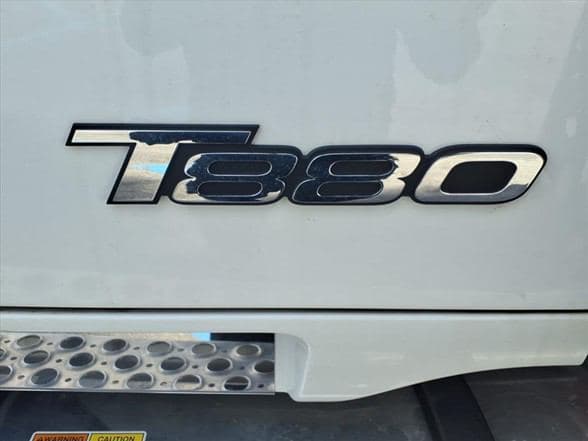 2025 Kenworth T880 image 16
