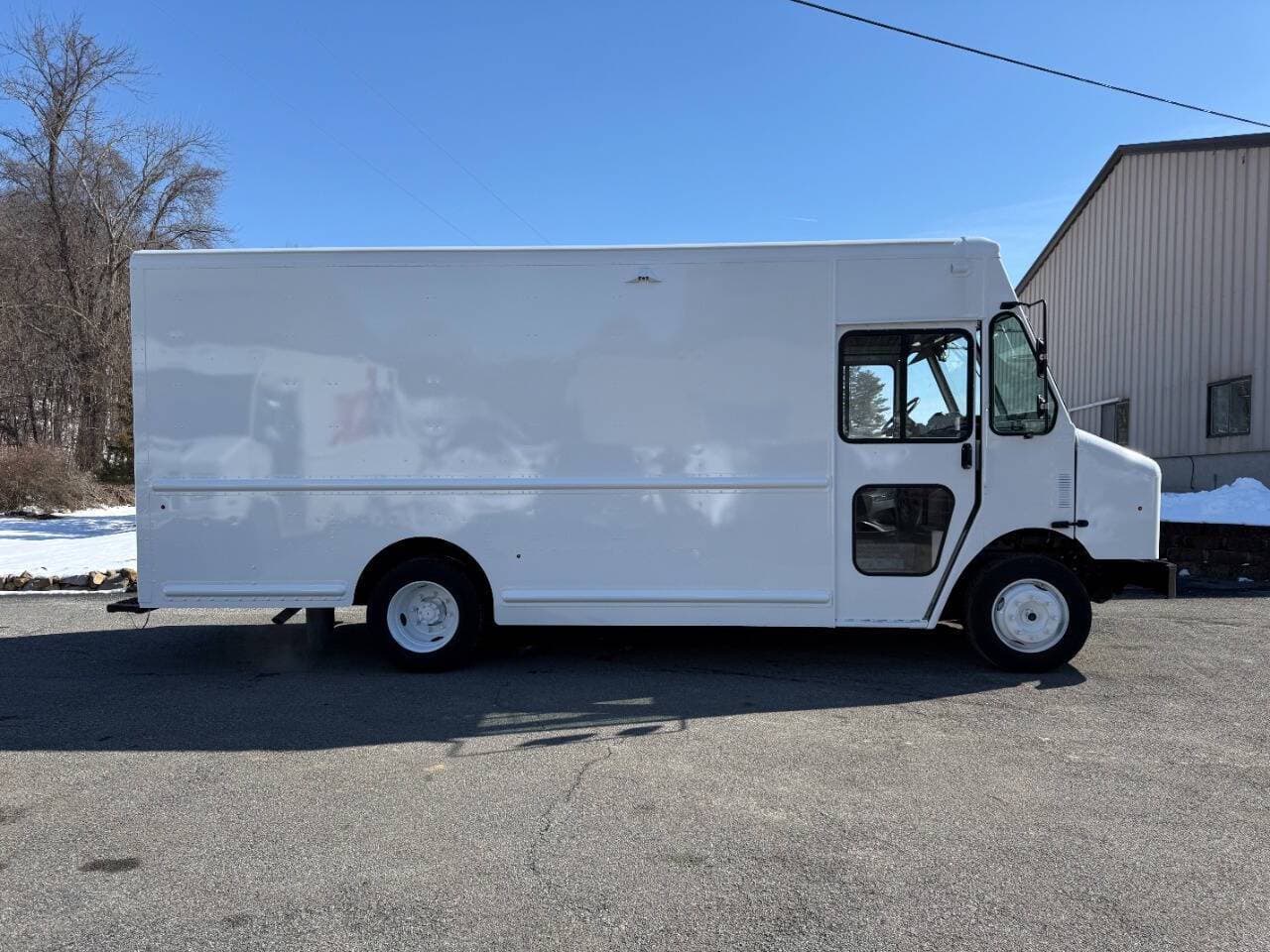 2020 Freightliner MT45 image 1