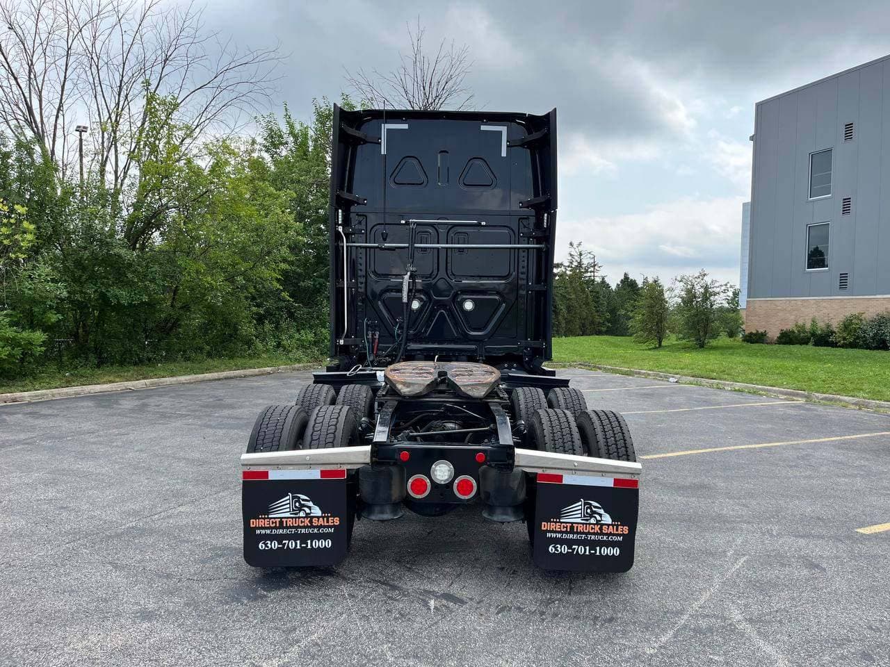 2023 Freightliner Cascadia 126 #1175 image 4