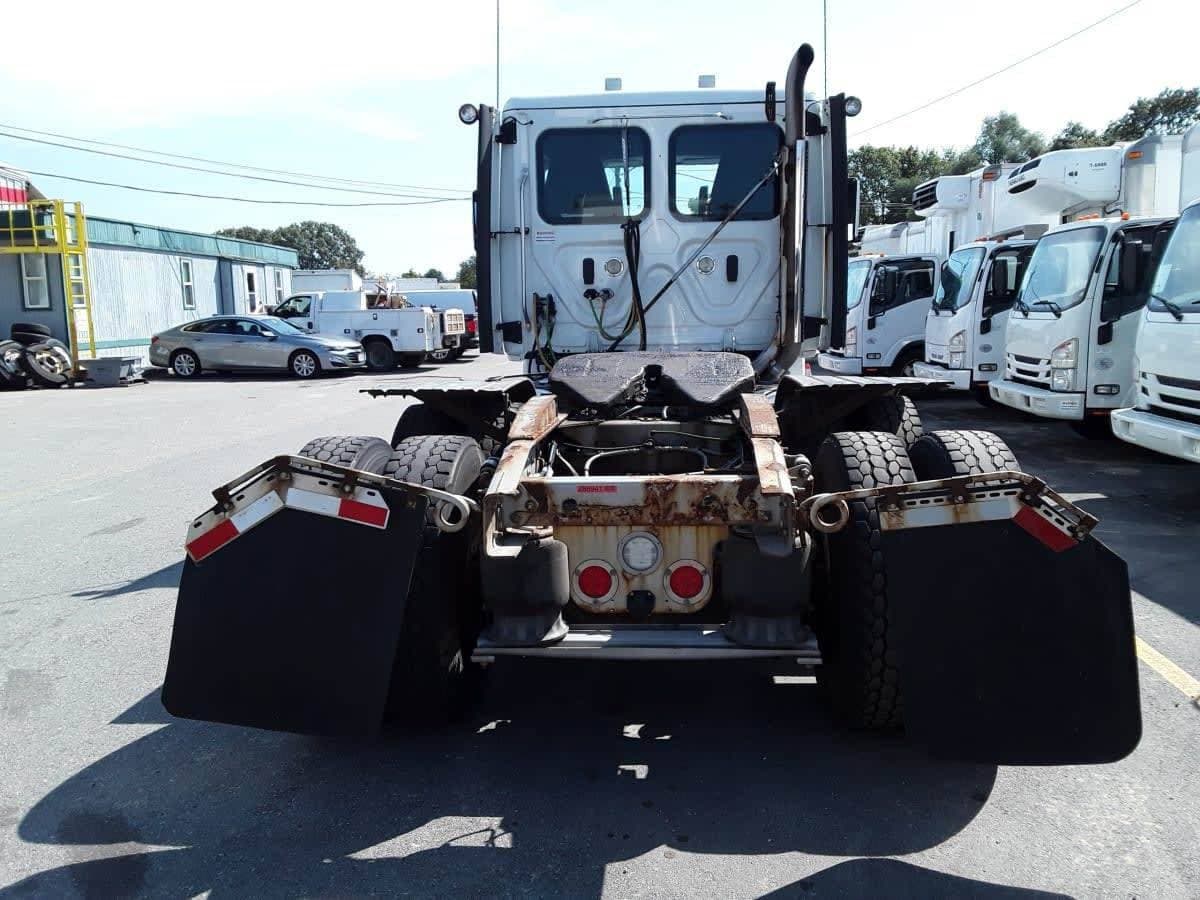 2020 Freightliner Cascadia image 5