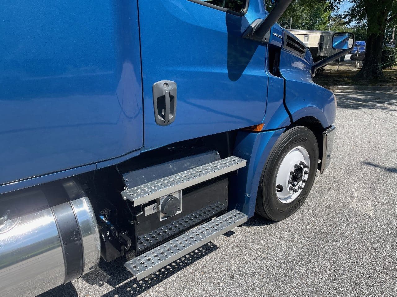 2020 Freightliner Cascadia 126 image 15