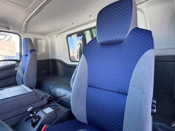 2025 Isuzu FTR image 12