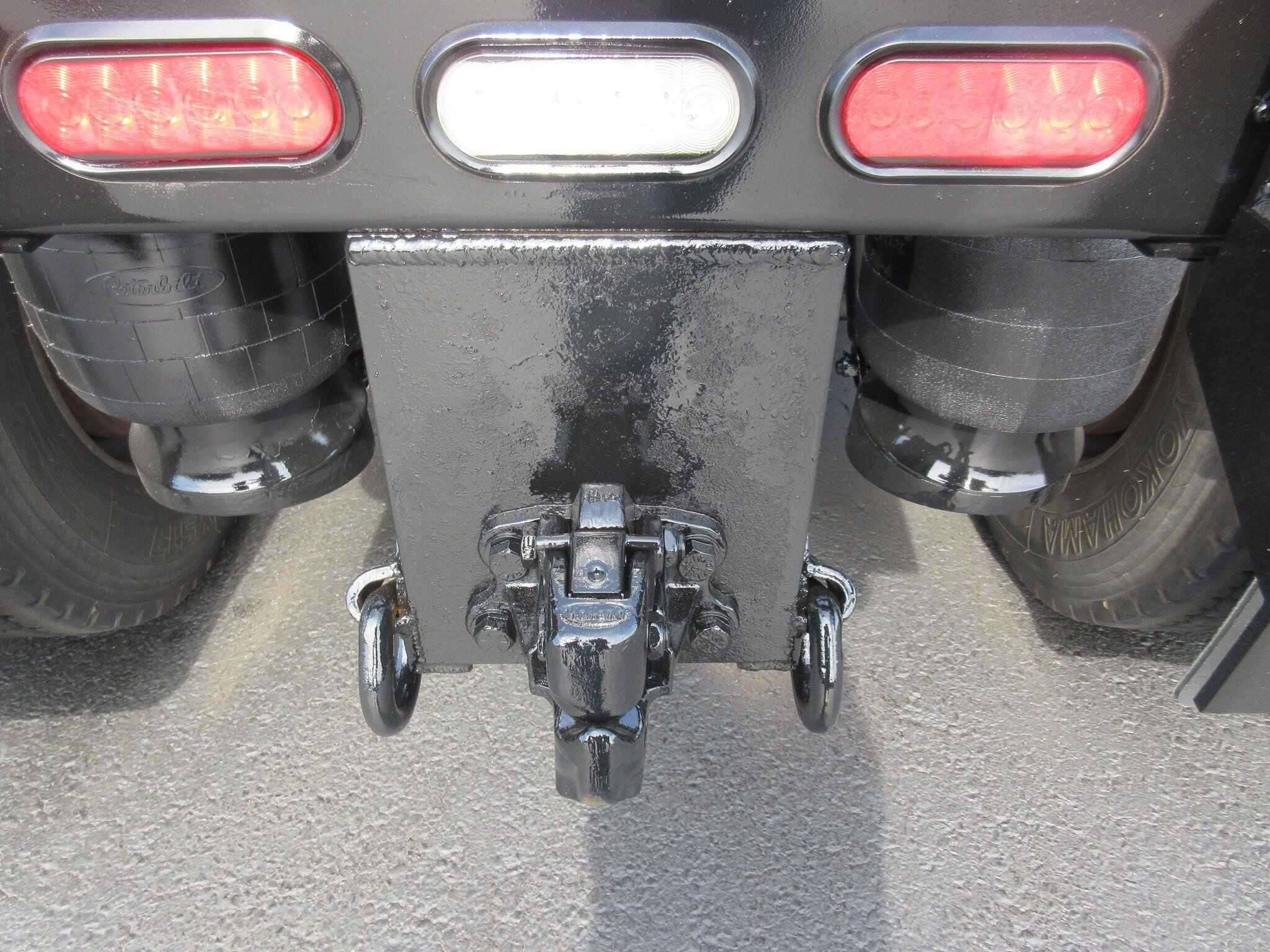 2020 Peterbilt 567 image 24