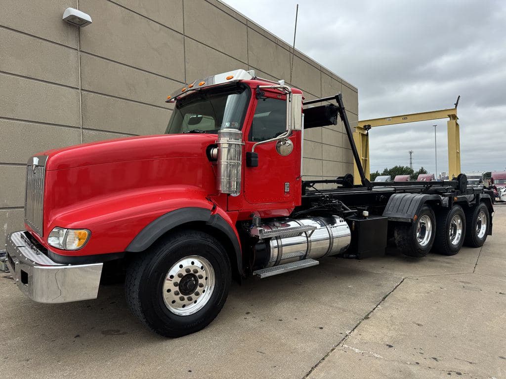 Used 2016 INTERNATIONAL 5900 image 8