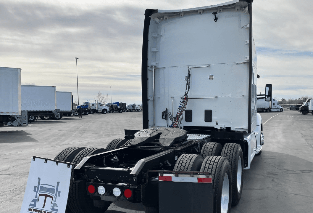 2020 Kenworth T680 image 5