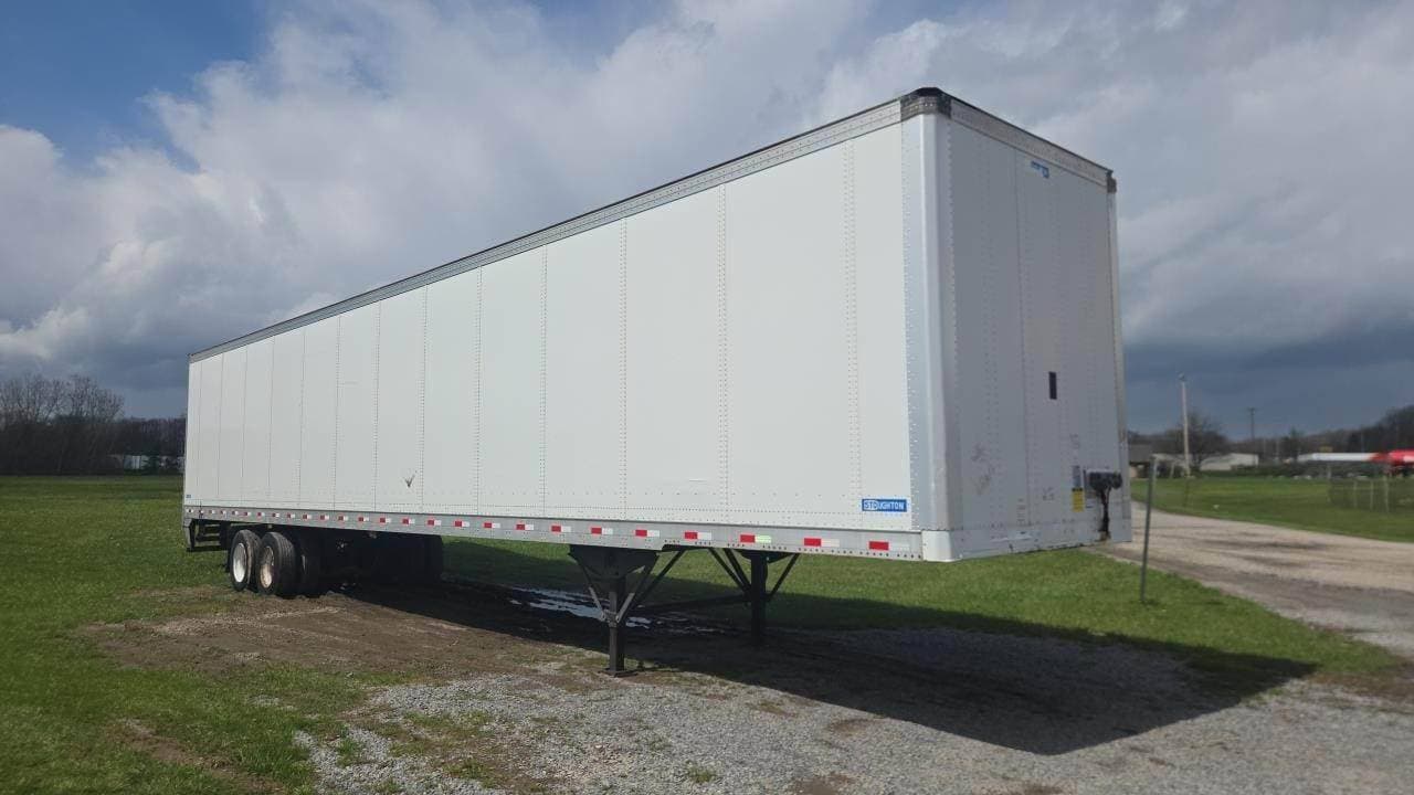 2019 Stoughton 53 ft T/A image 1