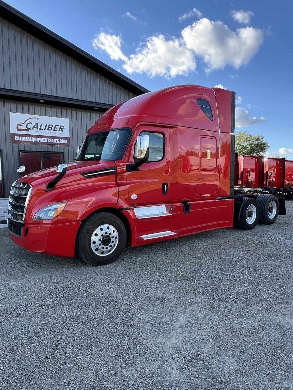 Used 2018 FREIGHTLINER Conventional - Sleeper Truck, Tractor - CASCADIA 126 For Sale image 10