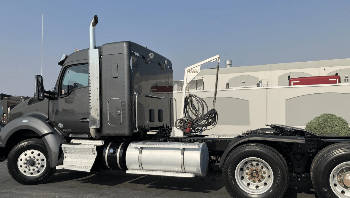 2020 Kenworth T880 image 2