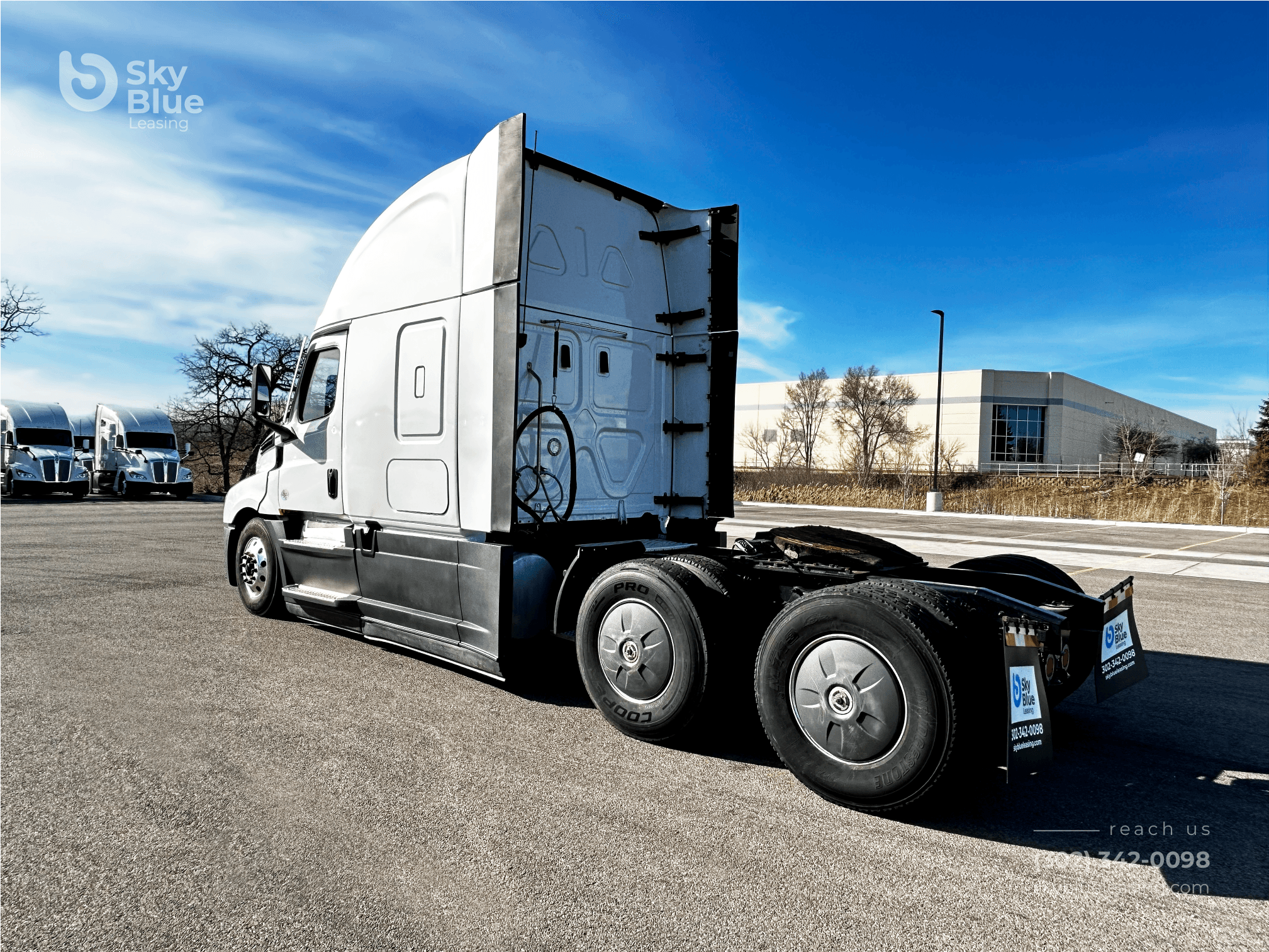 2024 Freightliner Cascadia 126 image 3