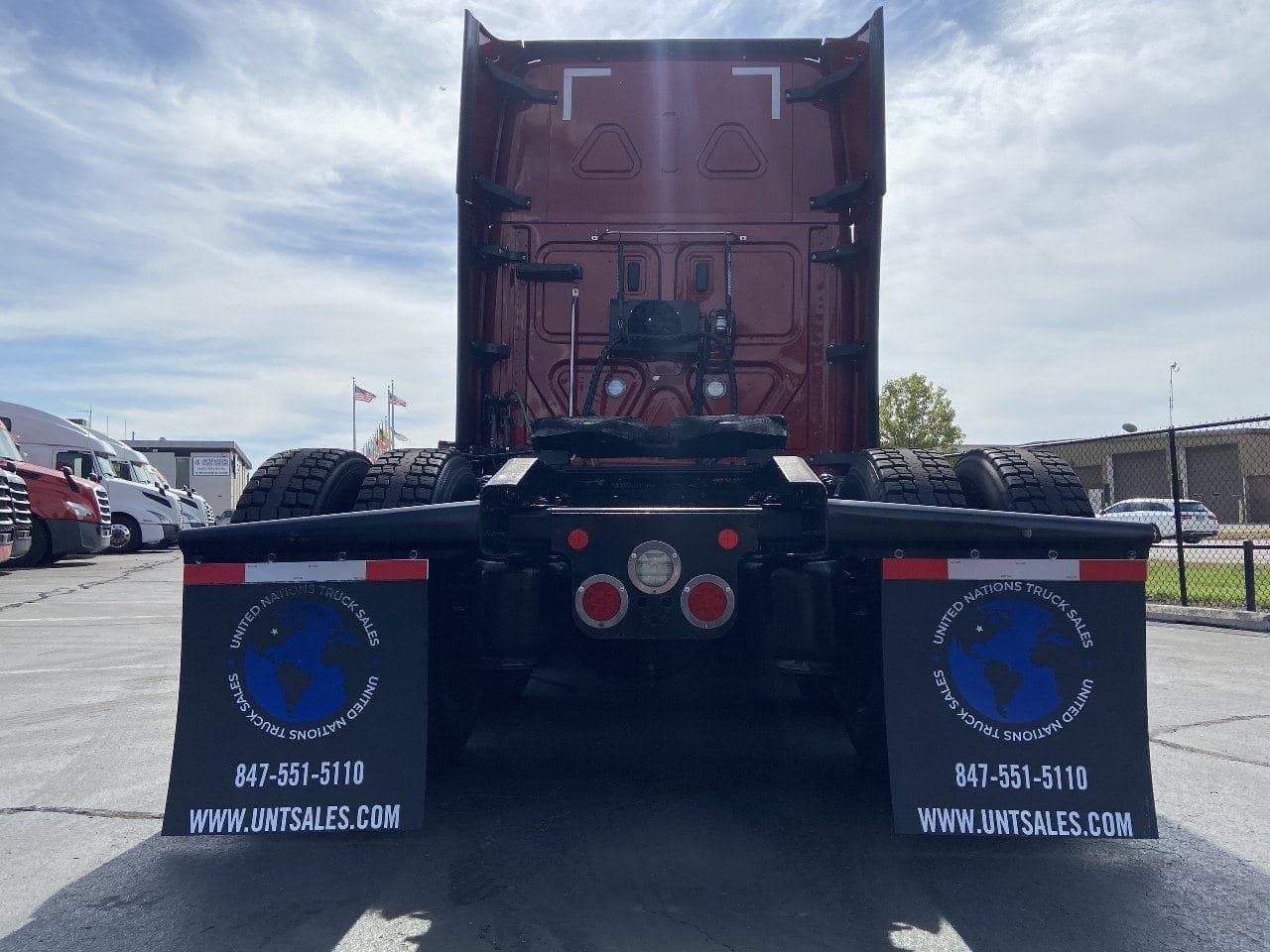 2021 FREIGHTLINER Cascadia CA126 Tandem Axle Sleeper image 6