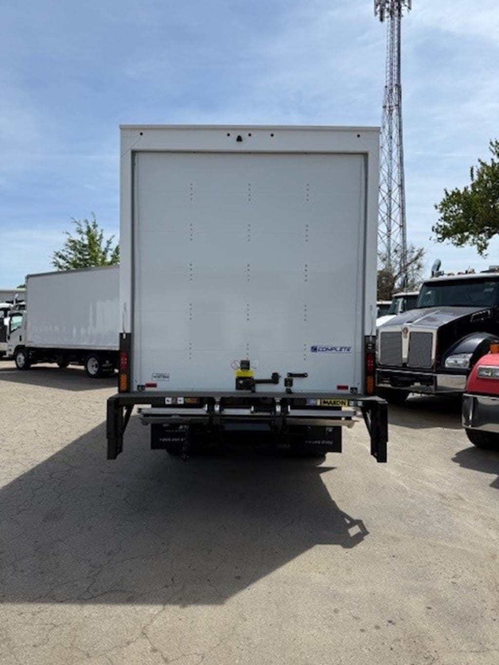 New 2025 ISUZU NRR image 7