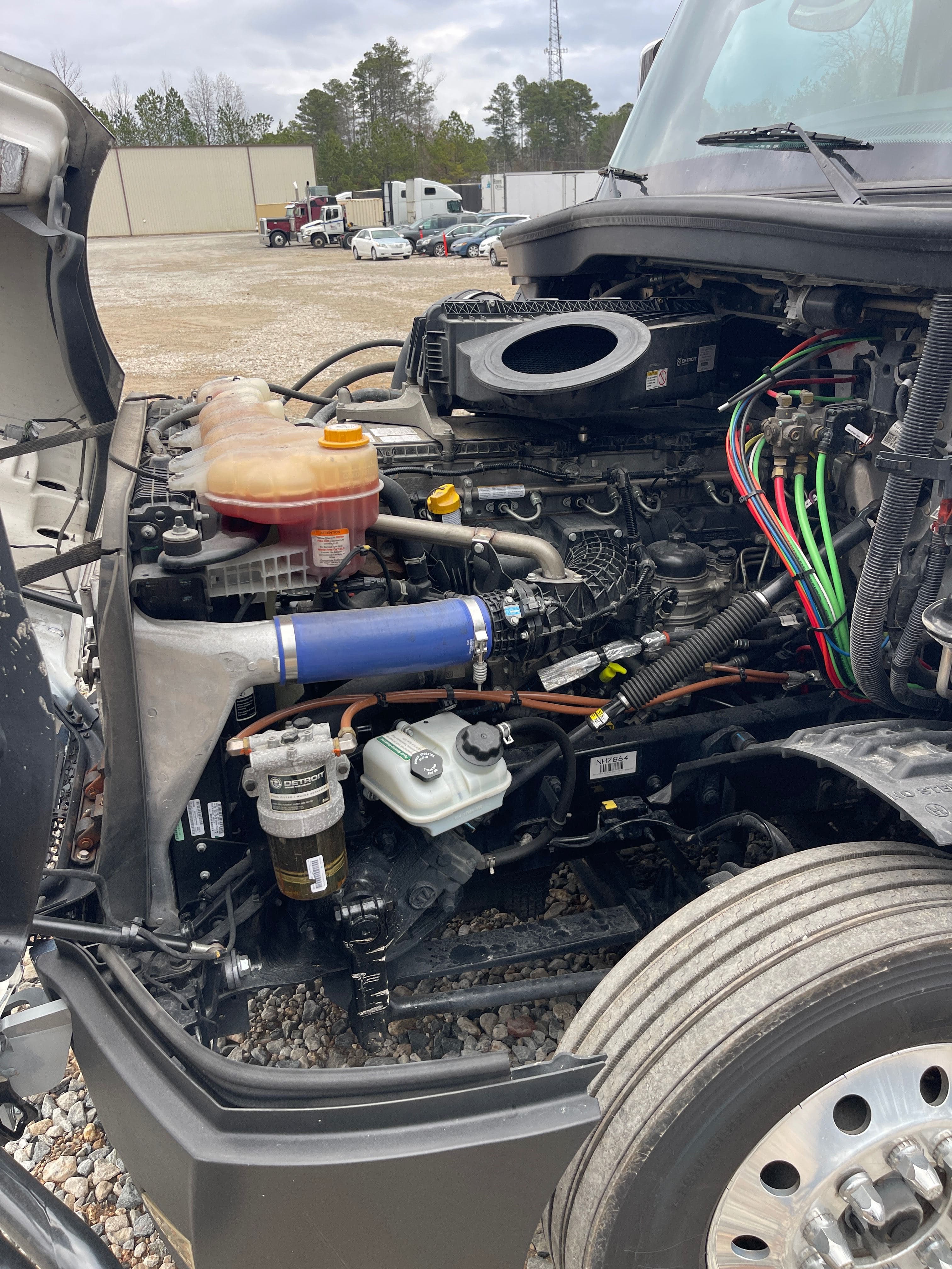 2022 Freightliner Cascadia image 13