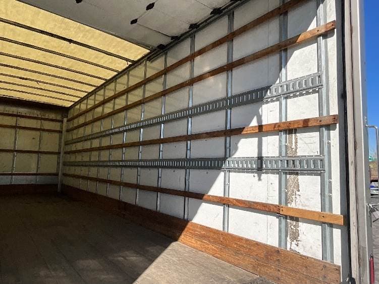 2022 International MV607 Box Truck - 220HP, 6 Speed Automatic, Roll up Door image 12