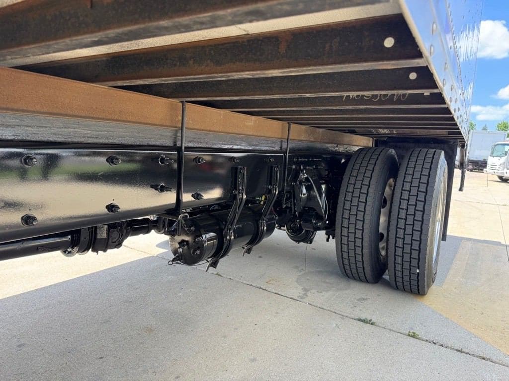 2022 Freightliner M2 image 9