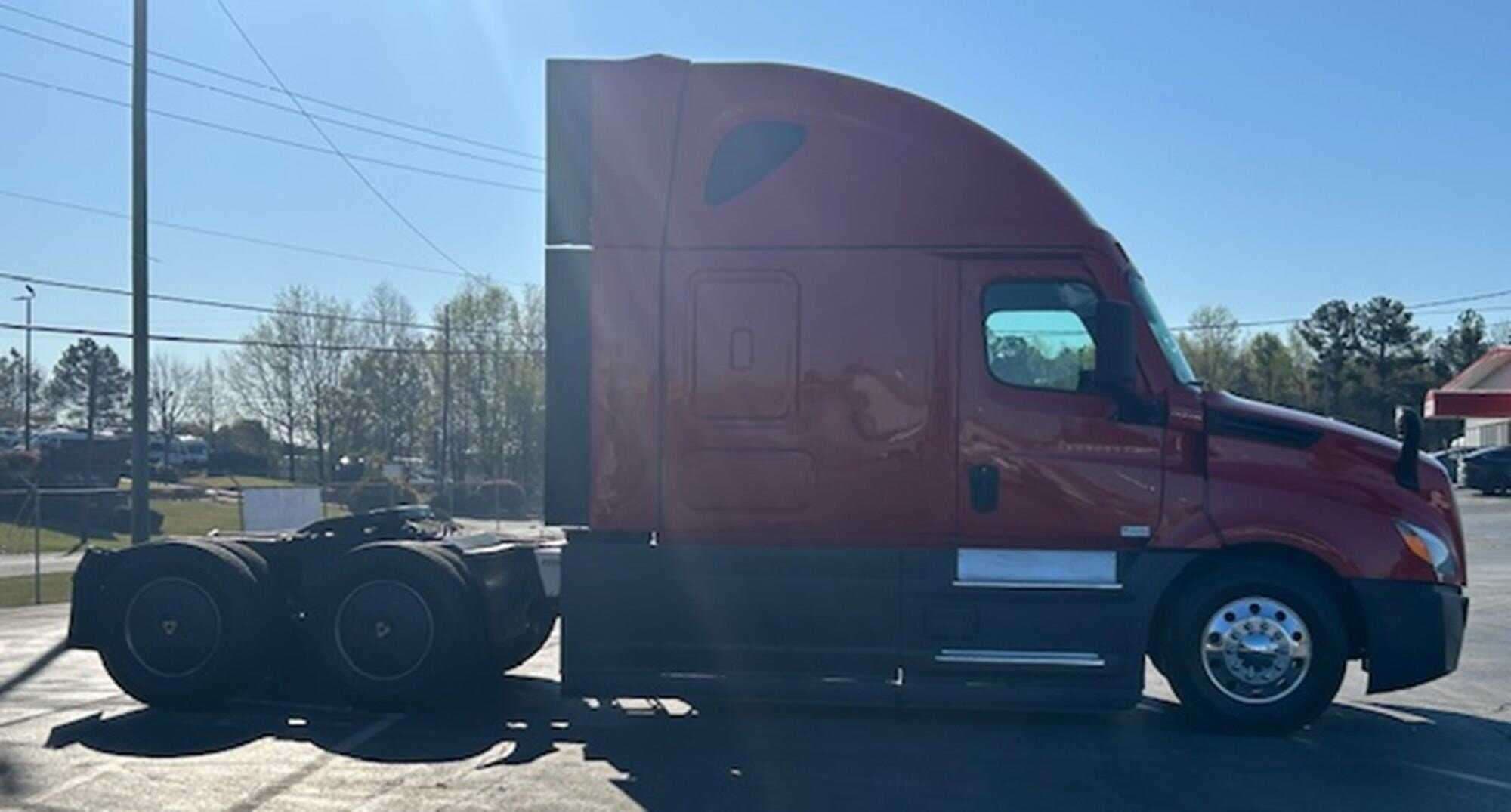 2022 Freightliner Cascadia 126 image 4