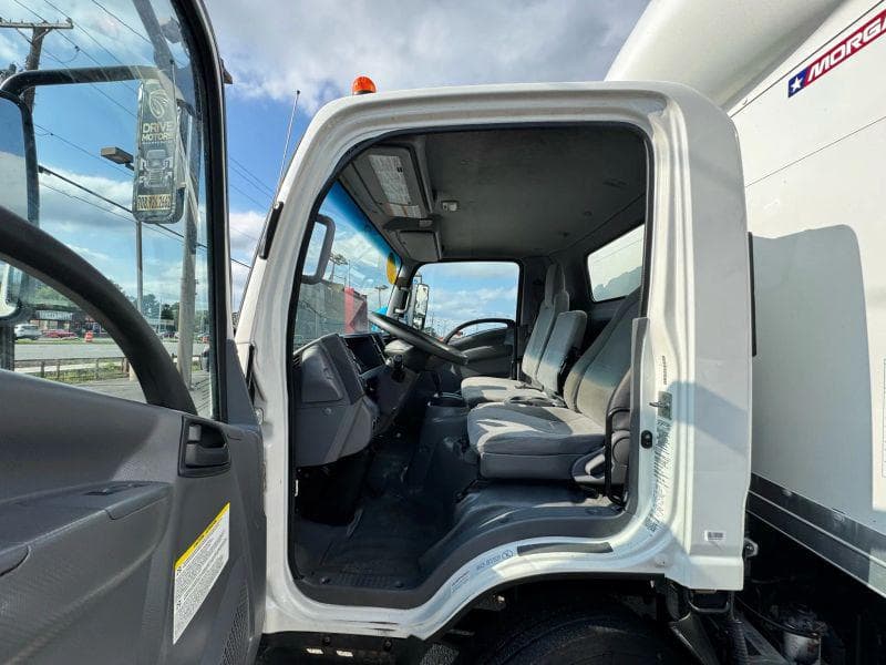 2020 Chevrolet C5500 image 21