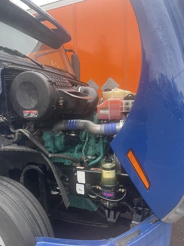 2021 Volvo VNR64T660 image 7