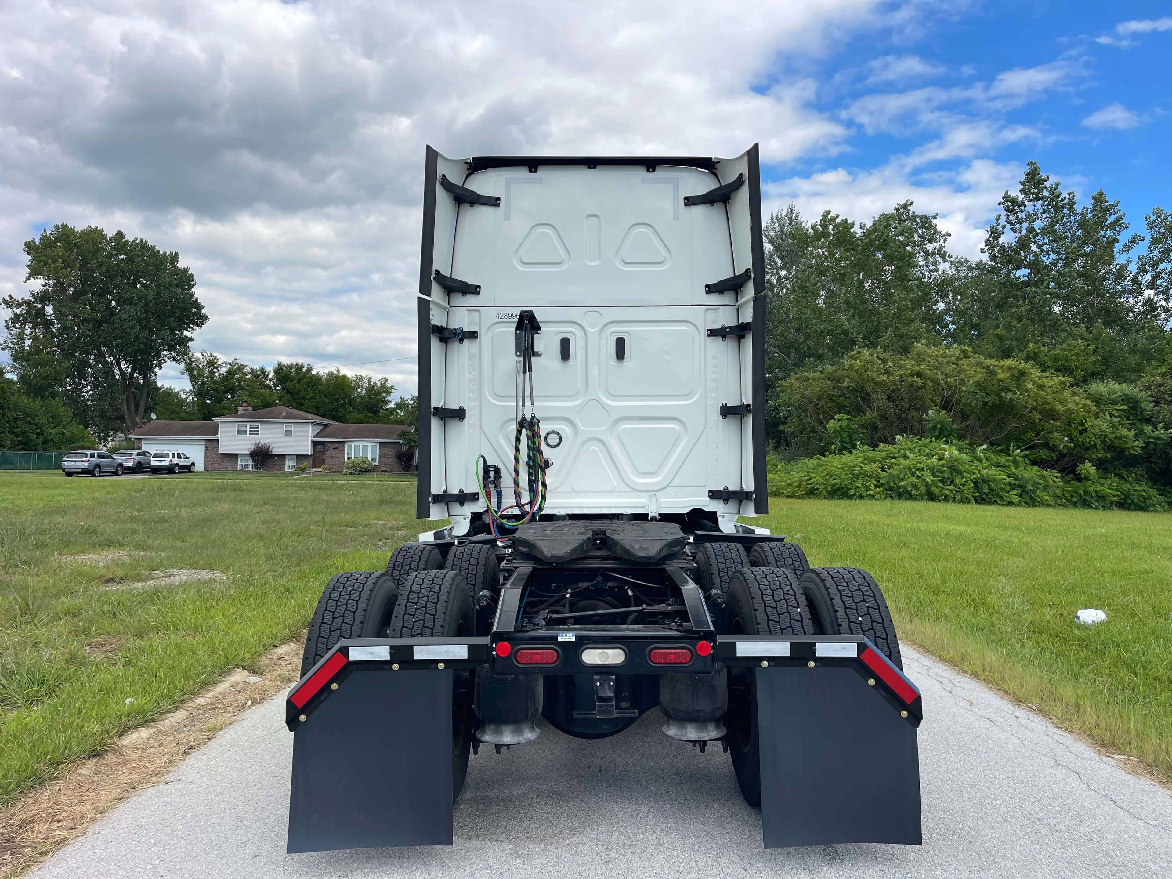 2022 Freightliner Cascadia 126 image 6