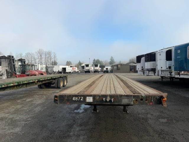 1998 Great Dane 48x96 Steel Flatbed Trailer - Spring, Sliding Axle image 9