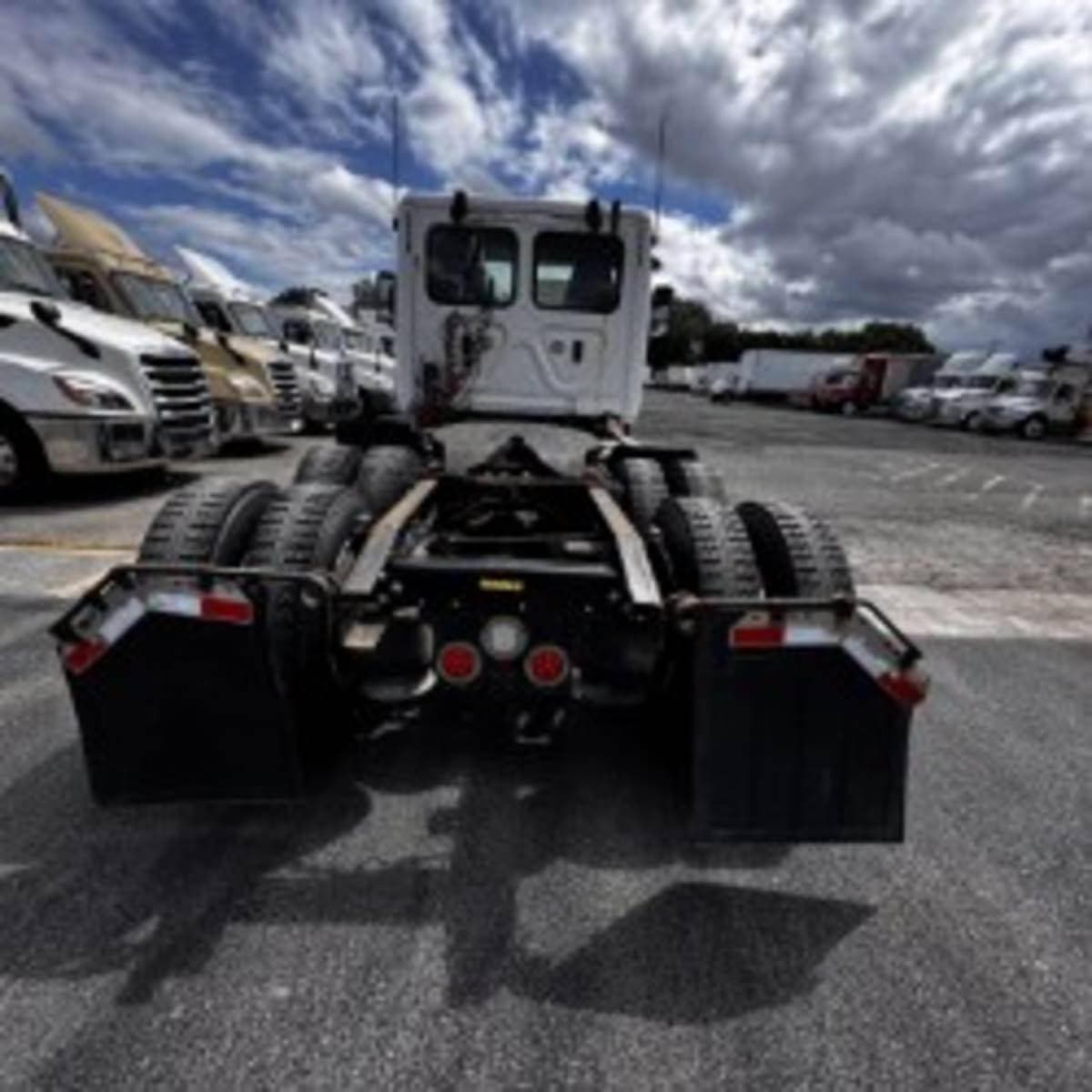 2018 Freightliner Cascadia image 7