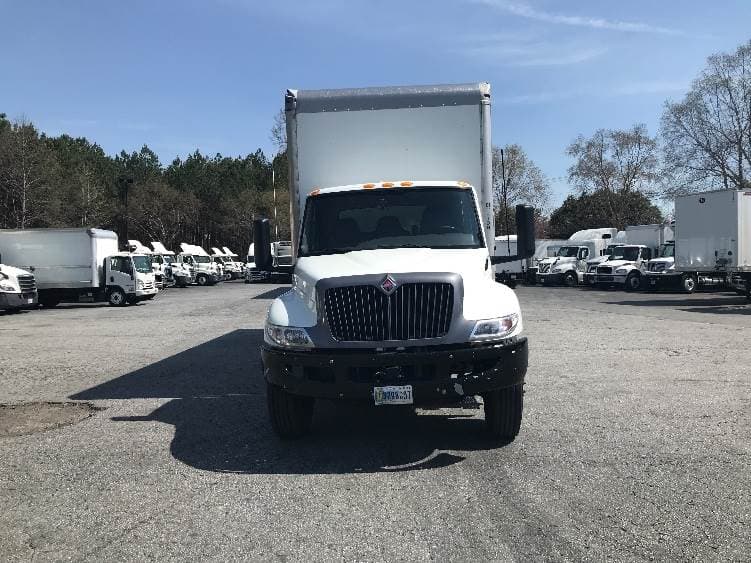 2022 International MV607 Box Truck - 220HP, 6 Speed Automatic, Roll up Door image 2